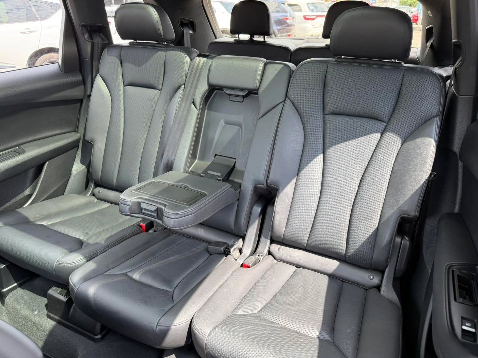 Audi Q7 2018 - Image 33