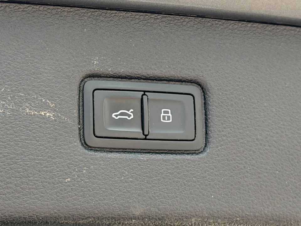 Audi Q7 2018 - Image 35