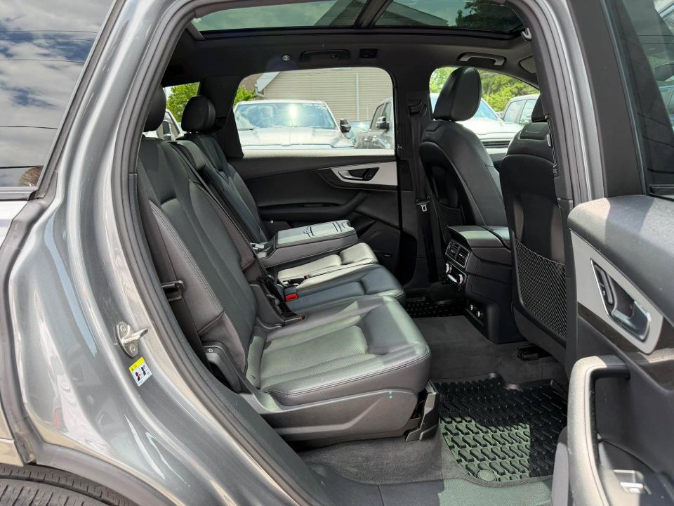 Audi Q7 2018 - Image 30