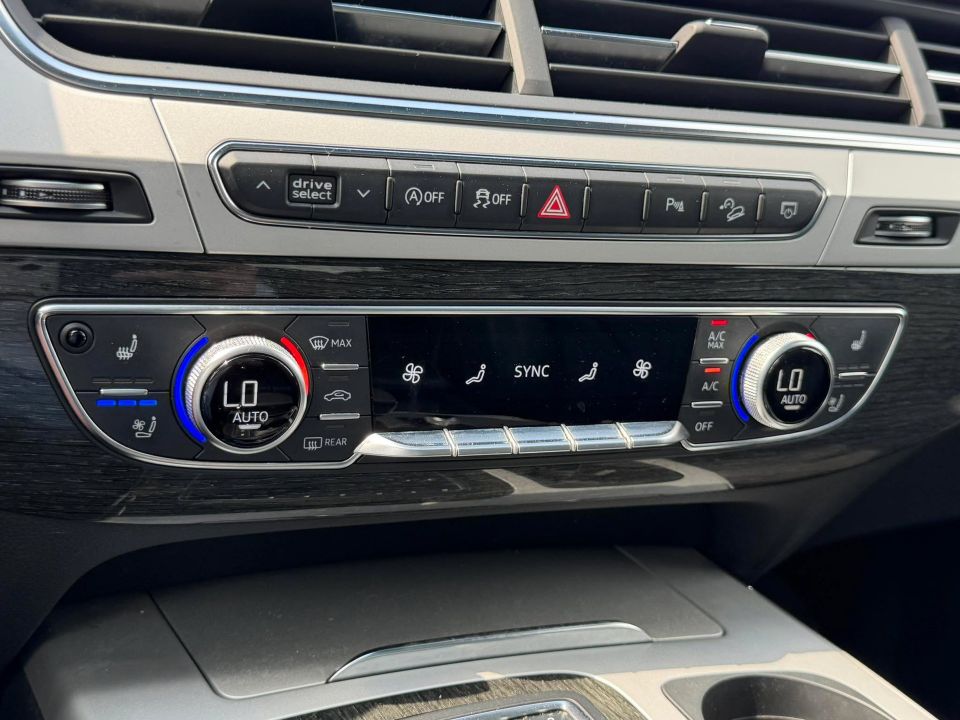 Audi Q7 2018 - Image 23