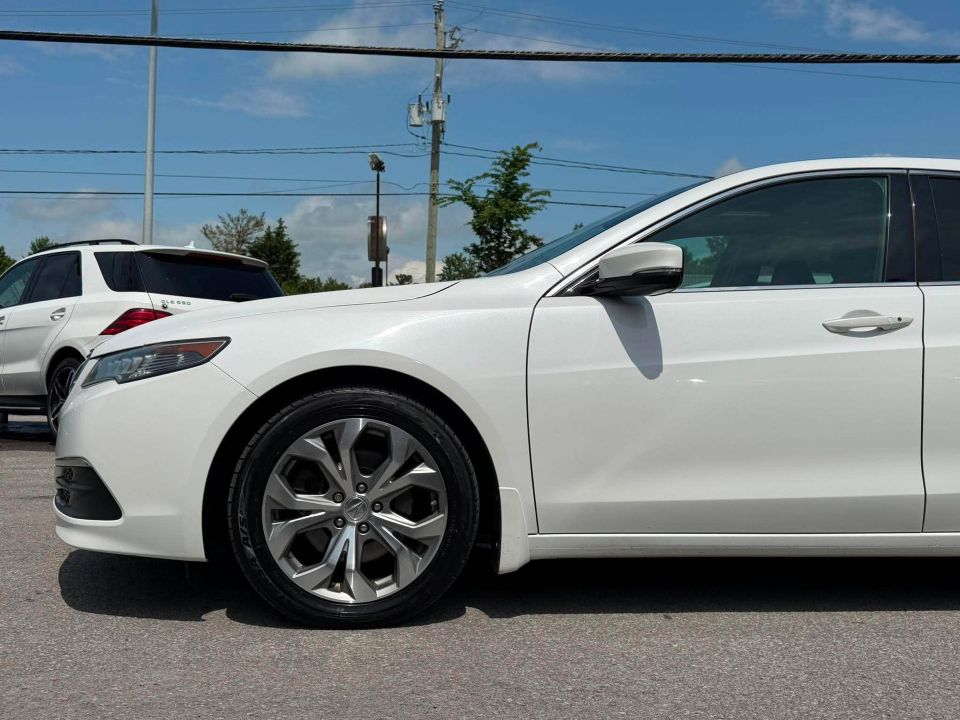 Acura TLX 2016 - Image 32
