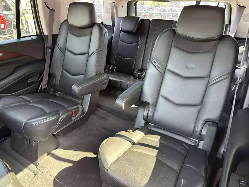 Cadillac Escalade 2015 - Image 32
