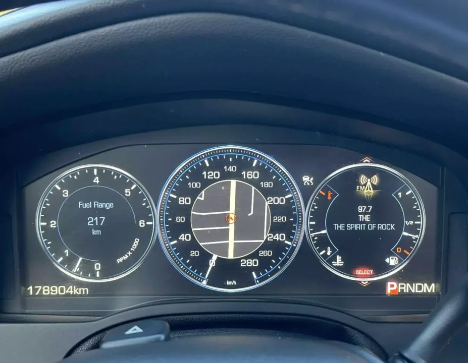 Cadillac Escalade 2015 - Image 10