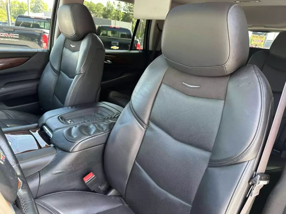 Cadillac Escalade 2015 - Image 30