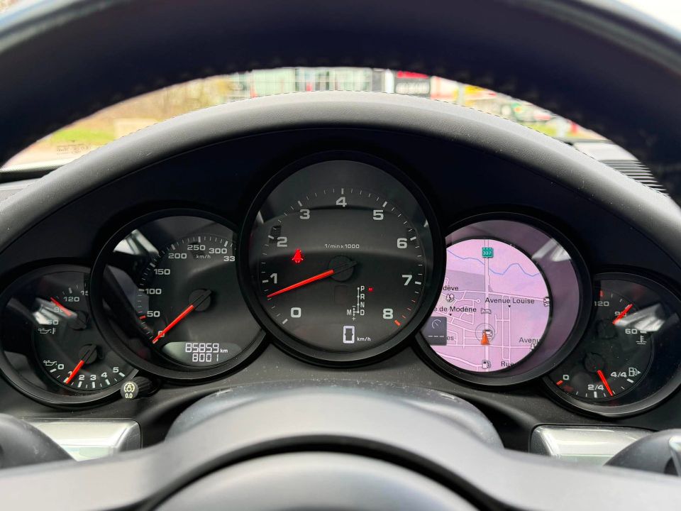 Porsche 911 2017 - Image 10