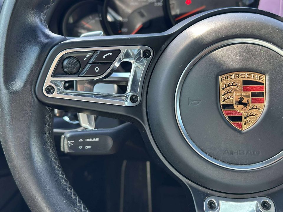 Porsche 911 2017 - Image 16
