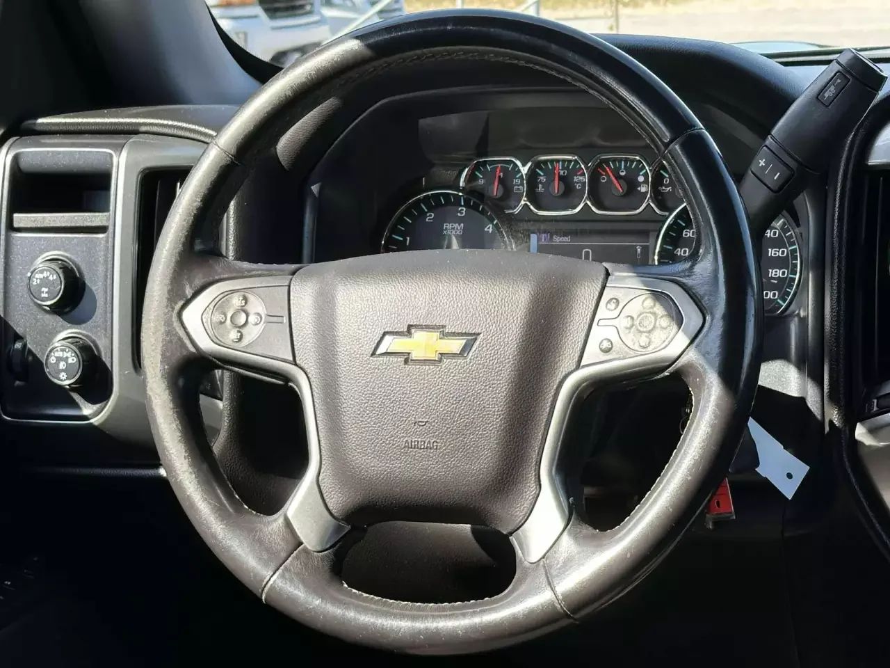 Chevrolet Silverado 1500 2018 - Thumbnail 16