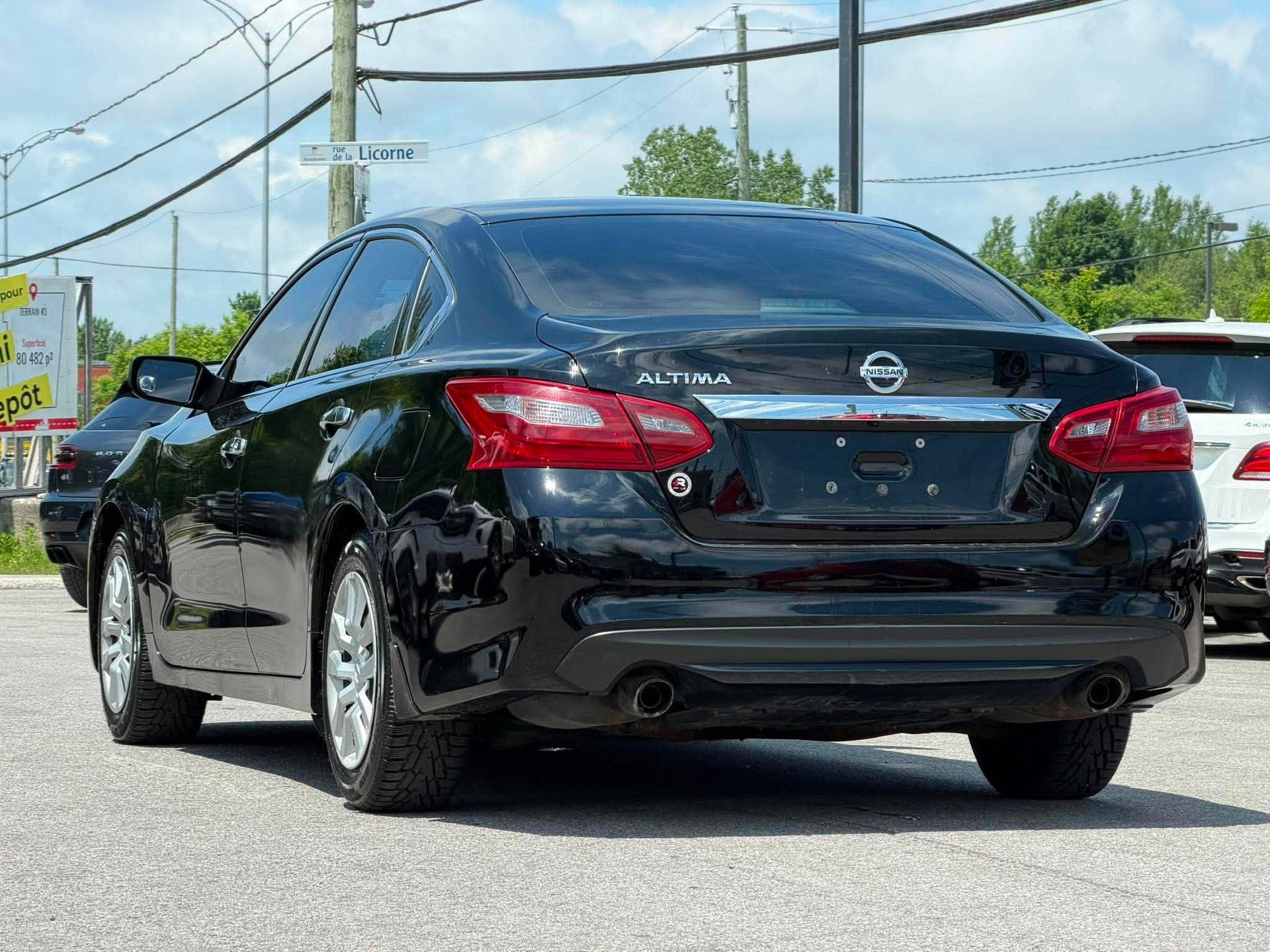 Nissan Altima 2018 - Thumbnail 3